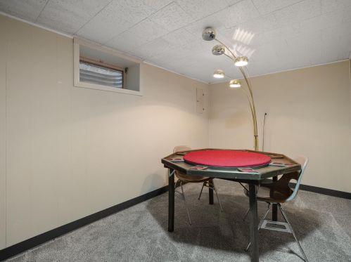 1019 Pne St, Manitowoc WI 54220-2837 exterior