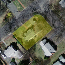 39 Crehore Dr, Newton MA 02462-1108 aerial view