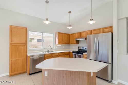 14437 47 Pl, Phoenix AZ 85018-6009 exterior