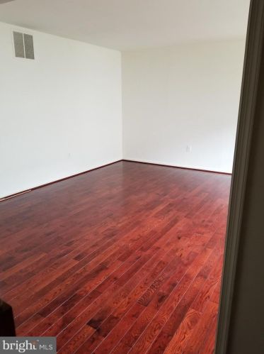 6060 Morgan Ct, Alexandria, VA 22312-5553