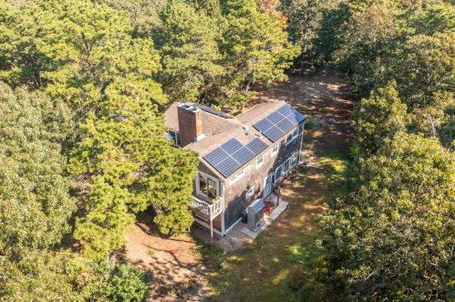 15 Mary Rd, Eastham MA 02642-2927 exterior