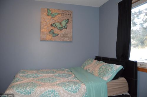 7050 Spruce Dr, Princeton MN 55371-6091 exterior