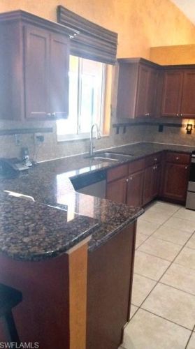 18463 Royal Hammock Blvd, Naples FL 34114-8931 exterior