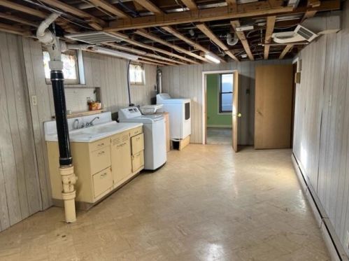 632 5 St, Manitowoc WI 54220-3935 exterior