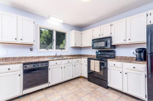 434 Putnam Pike, Killingly CT 06241-1608 exterior