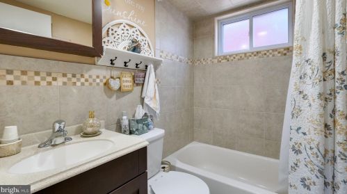 300 Ashland Ave, Manor PA 19036-1938 exterior