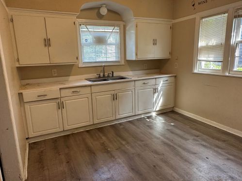 4170 48th St, Milwaukee, WI 53216-1545