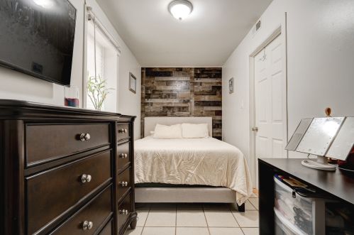 3032 48 Ct, Chicago IL 60804-3641 exterior