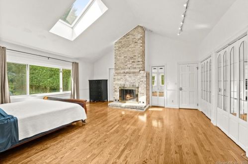 304 Orch St, Greenwich CT exterior