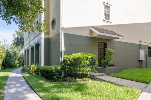 10144 Arbor Run Dr, Tampa, FL 33647-3566