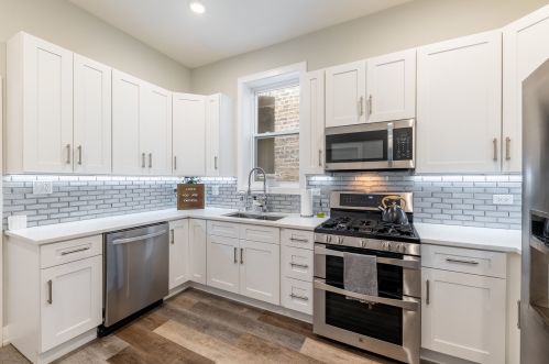 2833 Lexington St, Chicago IL  60612-3311 exterior