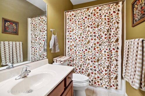 671 Pr Rdg Dr, Bull Valley IL exterior