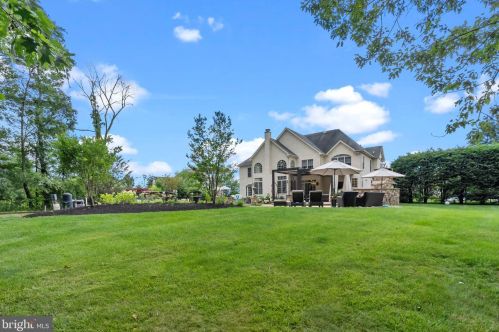 2214 Denbeigh Dr, Jamison PA 18929-1446 exterior