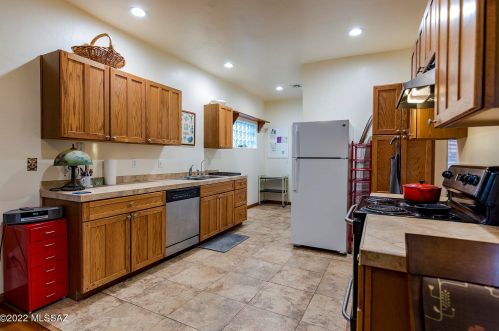 141 2 St, Tucson AZ 85716-4340 exterior