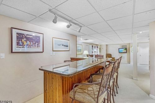 8 Otter Crk Rd, Montgomery NJ 08558-2369 exterior