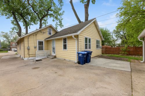 1926 7th Ave, Broadview, IL 60153-3219