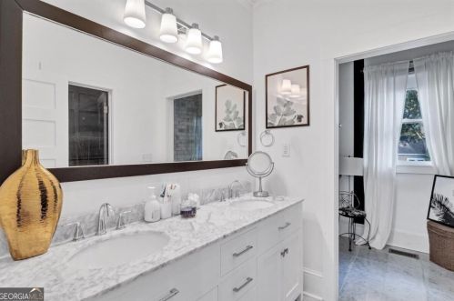 548 Holderness St, Atlanta GA 30310-1750 exterior