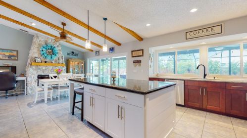 2471 Shell Ave, Fort Pierce FL  34952-6857 exterior