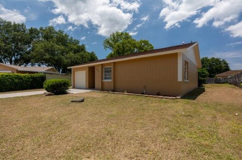 14032 Arbor Knoll Cir, Tampa FL  33625-6444 exterior