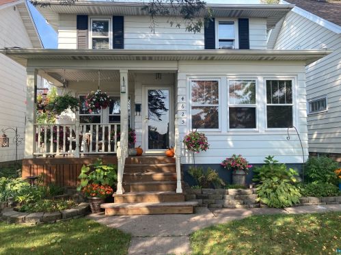 4625 5 St, Duluth MN 55807-2004 exterior