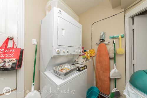 1216 Oakdale Ave, Chicago IL  60657-4222 exterior