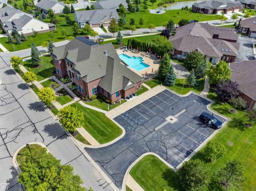 23790 Rossiter Dr, Macomb Township MI 48042-4846 exterior