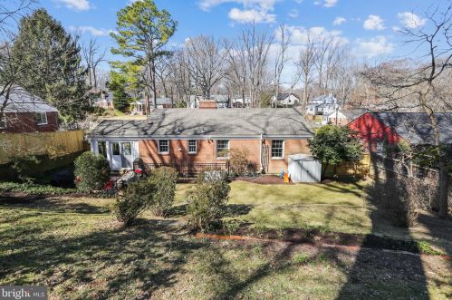 415 Hillmoor Dr, Silver Spring MD 20901-2634 exterior