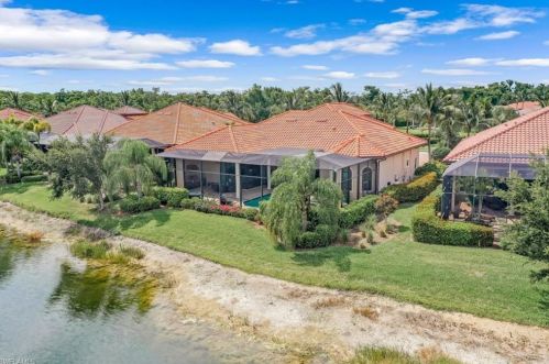 6512 Costa Cir, Naples FL 34113-1702 exterior