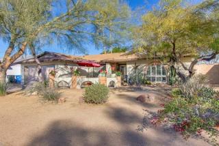 2502 Gelding Dr, Phoenix AZ  85023-5947 exterior