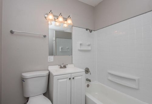 2134 52nd St, Milwaukee WI  53208-1135 exterior