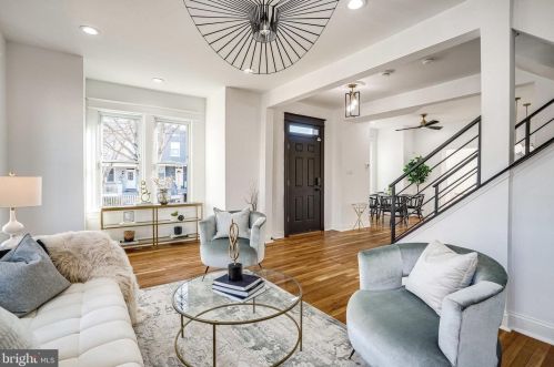 1727 16th St, Washington DC  20020-5661 exterior