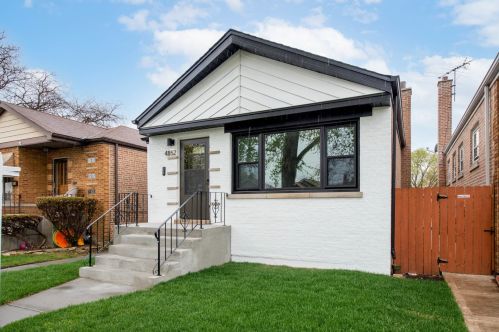 4852 La Crosse Ave, Chicago IL  60638-2119 exterior