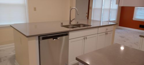 4562 46, Milwaukee WI 53220-4104 exterior