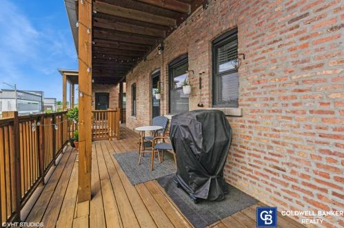 4847 Ravenswood Ave, Chicago IL  60640-4414 exterior