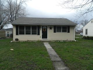 98 Heather Dr, Bull Valley IL  60014-5018 exterior