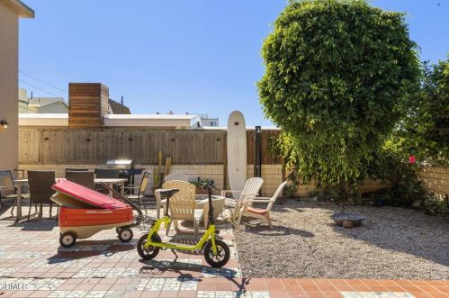 128 Camarillo Ave, Oxnard CA  93035-4605 exterior