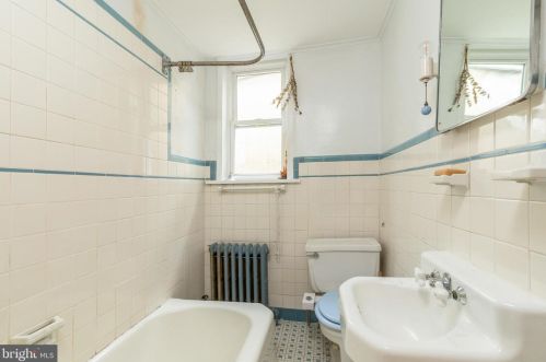 1748 Hicks St, Philadelphia PA  19145-2217 exterior