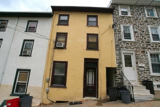 154 Grape St, Philadelphia PA  19127-1440 exterior