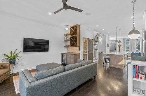 1626 Hermitage Ave, Chicago IL 60622-1402 exterior