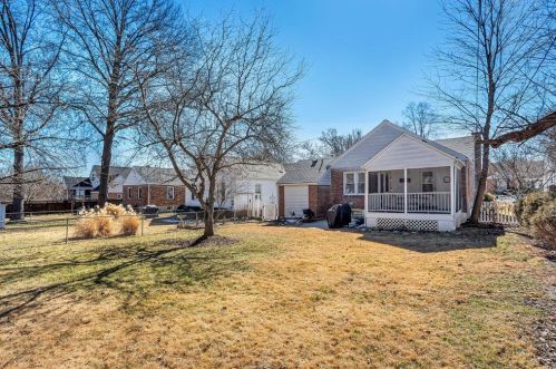 8615 Eulalie Ave, Saint Louis MO 63144-2002 exterior