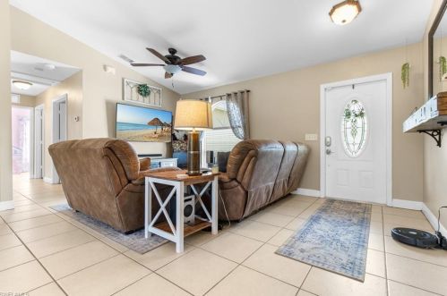 4375 6 Ave, Naples FL 34120-9047 exterior