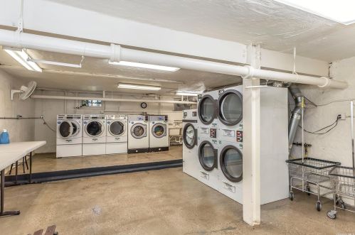 530 Dubois Ave, Valley Stream NY  11581-3248 exterior