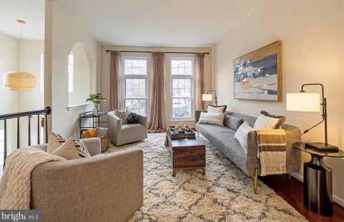 3801 Elbert Ave, Alexandria VA 22305-2058 exterior