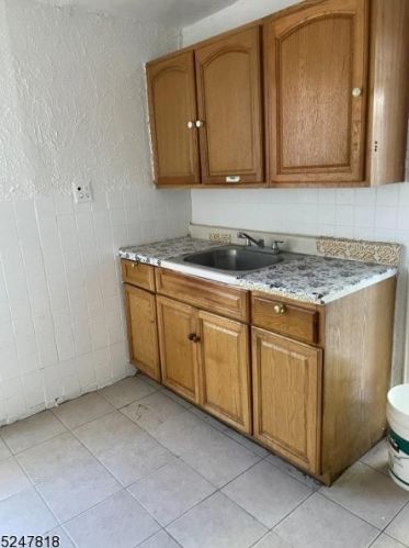 257 Liberty St, Paterson NJ 07522-1401 exterior