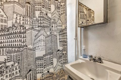 1629 Julian St, Chicago IL 60622-2233 exterior