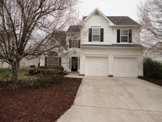 209 Kindlewood Dr, Durham NC  27703-6612 exterior