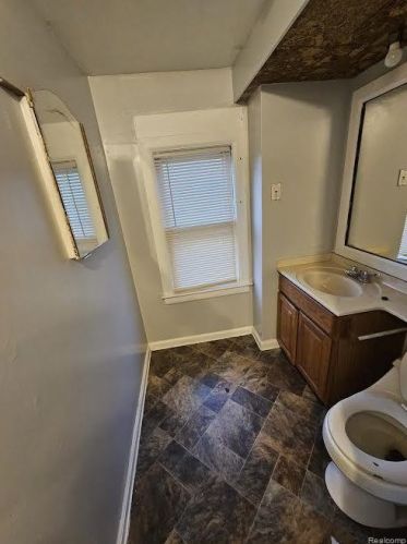 5706 Cardwell St, Garden City MI  48135-2958 exterior