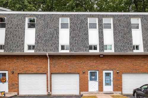 310 Dunfey Ln, Windsor, CT 06095-2361