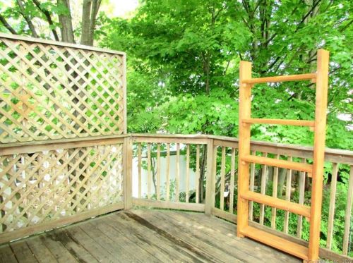 77 Chestnut Ave, Torrington CT 06790-5138 exterior