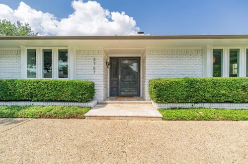 3767 Duchess Trl, Dallas TX  75229-5220 exterior